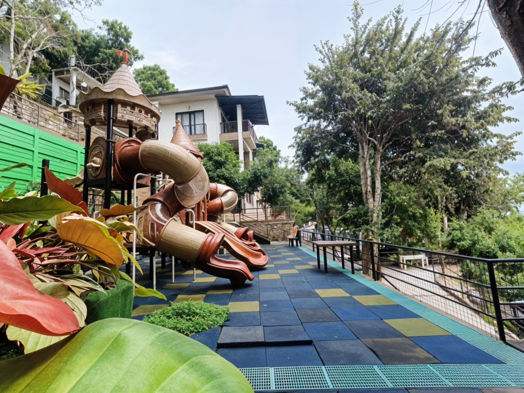 Mist Mountain Resort