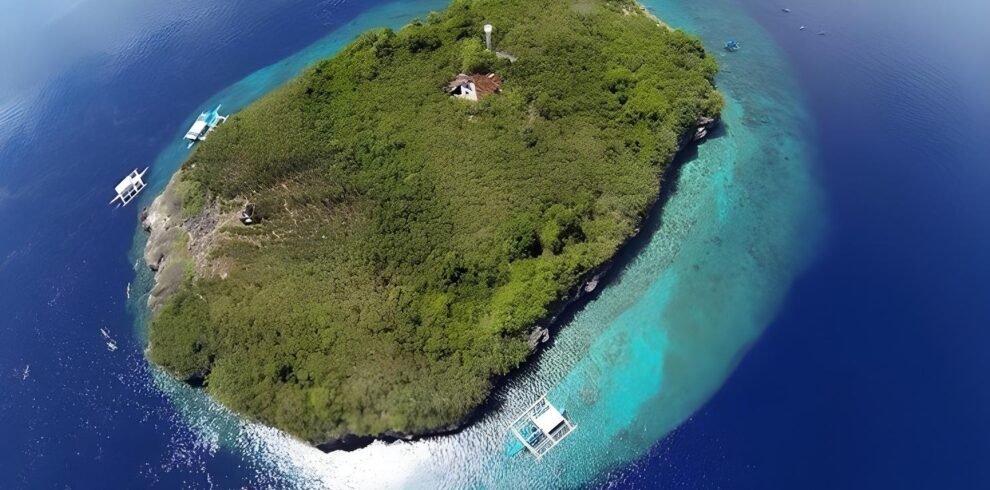 Pescador Island