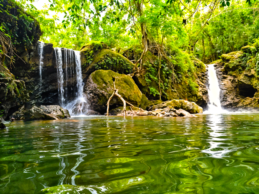 Banghitawan Falls