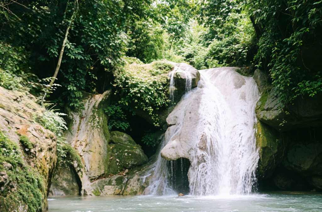 Busagak Falls